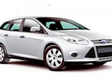 Ford Focus Station wagon  car hire in Laranca