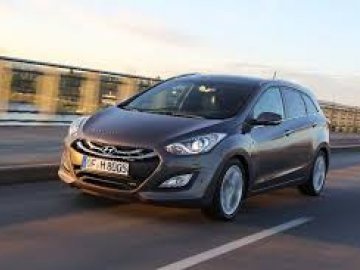Hyundai I30 Station Wagon  car hire in Laranca