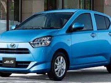 Daihatsu Mira  car hire in Laranca